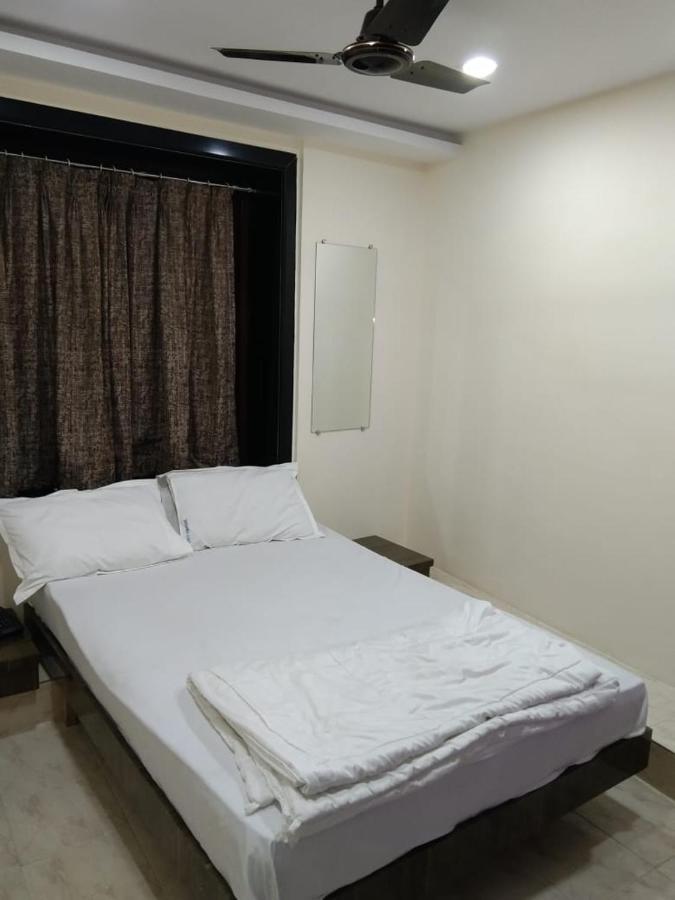 Sadguru Lodge Мумбаї Екстер'єр фото